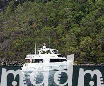 10_JAL148RICHBOAT