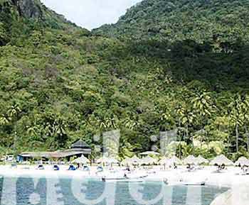 10_JAL237BEACH