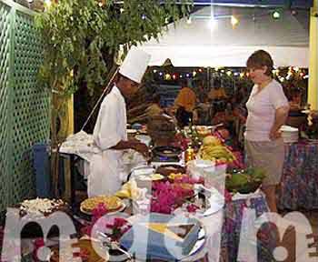 10_JAL084FOOD