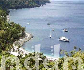 10_JAL212POOLTOP